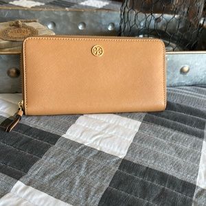 Tory Burch Saffiano Leather Wallet